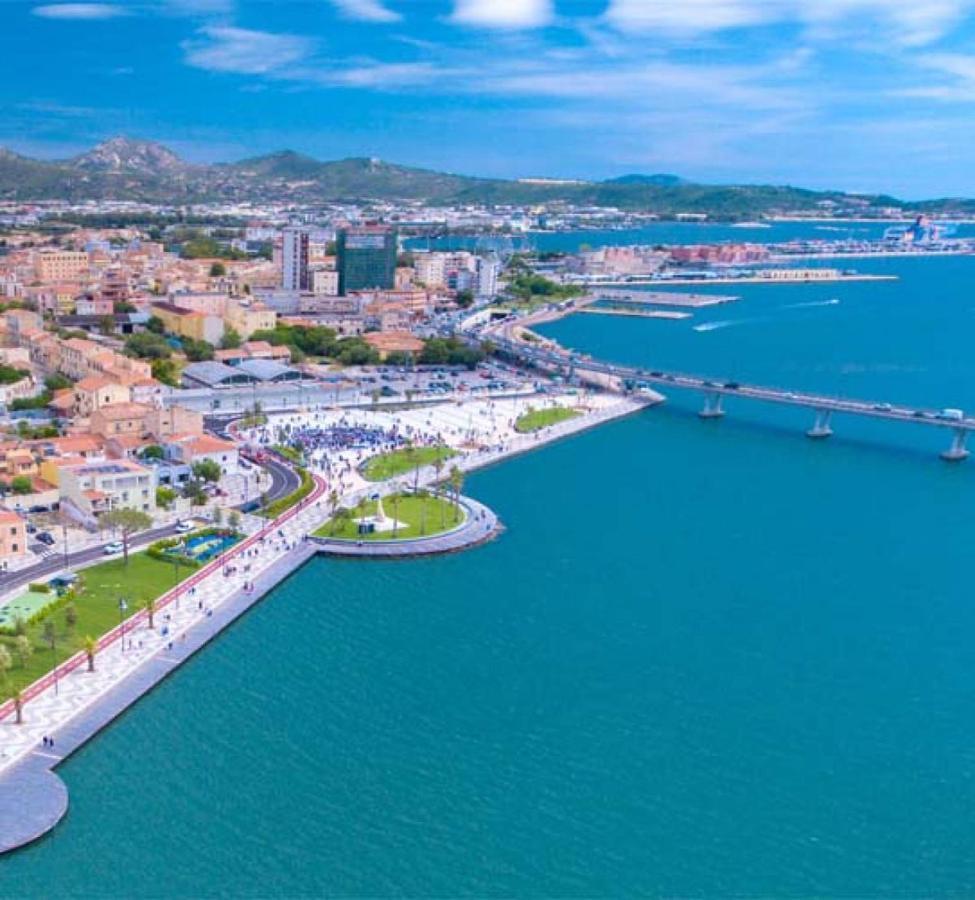 B&B Antica Dimora Олбия Екстериор снимка